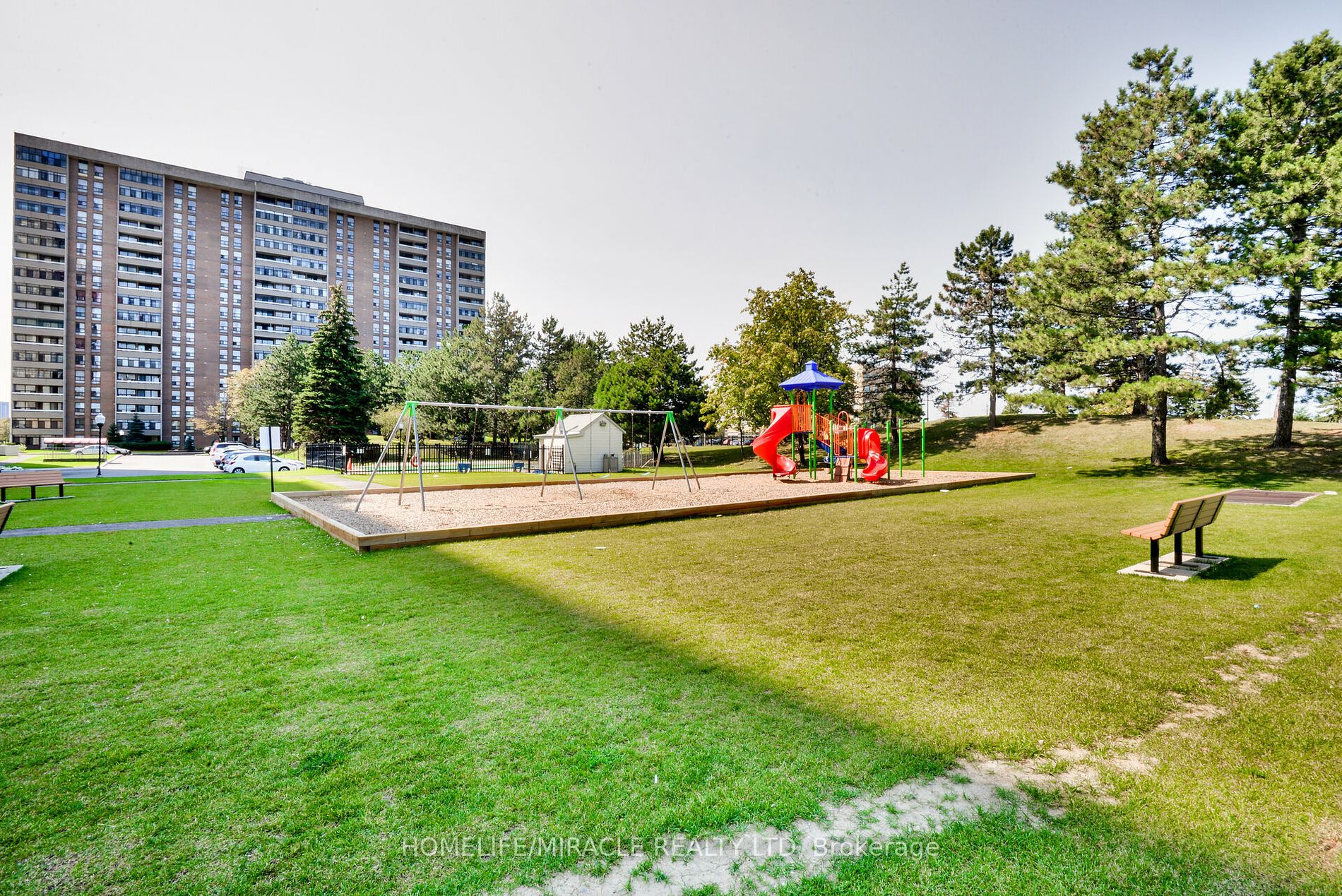 25 Kensington Rd, #410