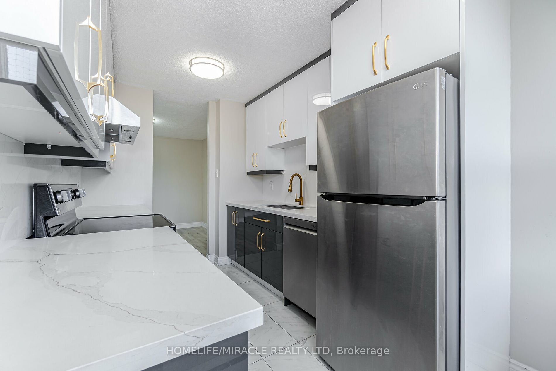 25 Kensington Rd, #410