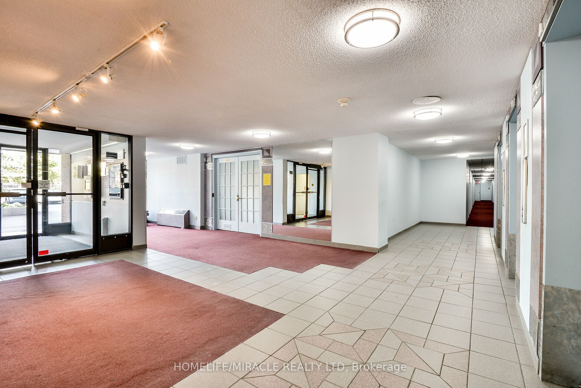 25 Kensington Rd, #410