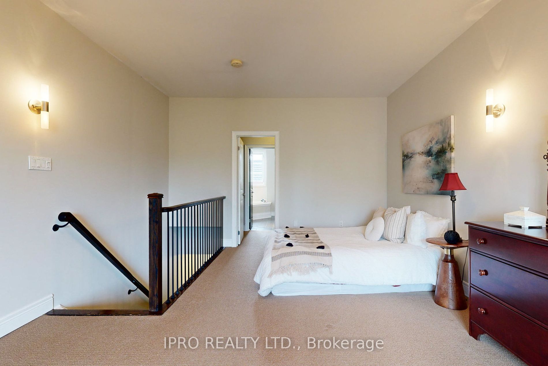 70 Lobo Mews