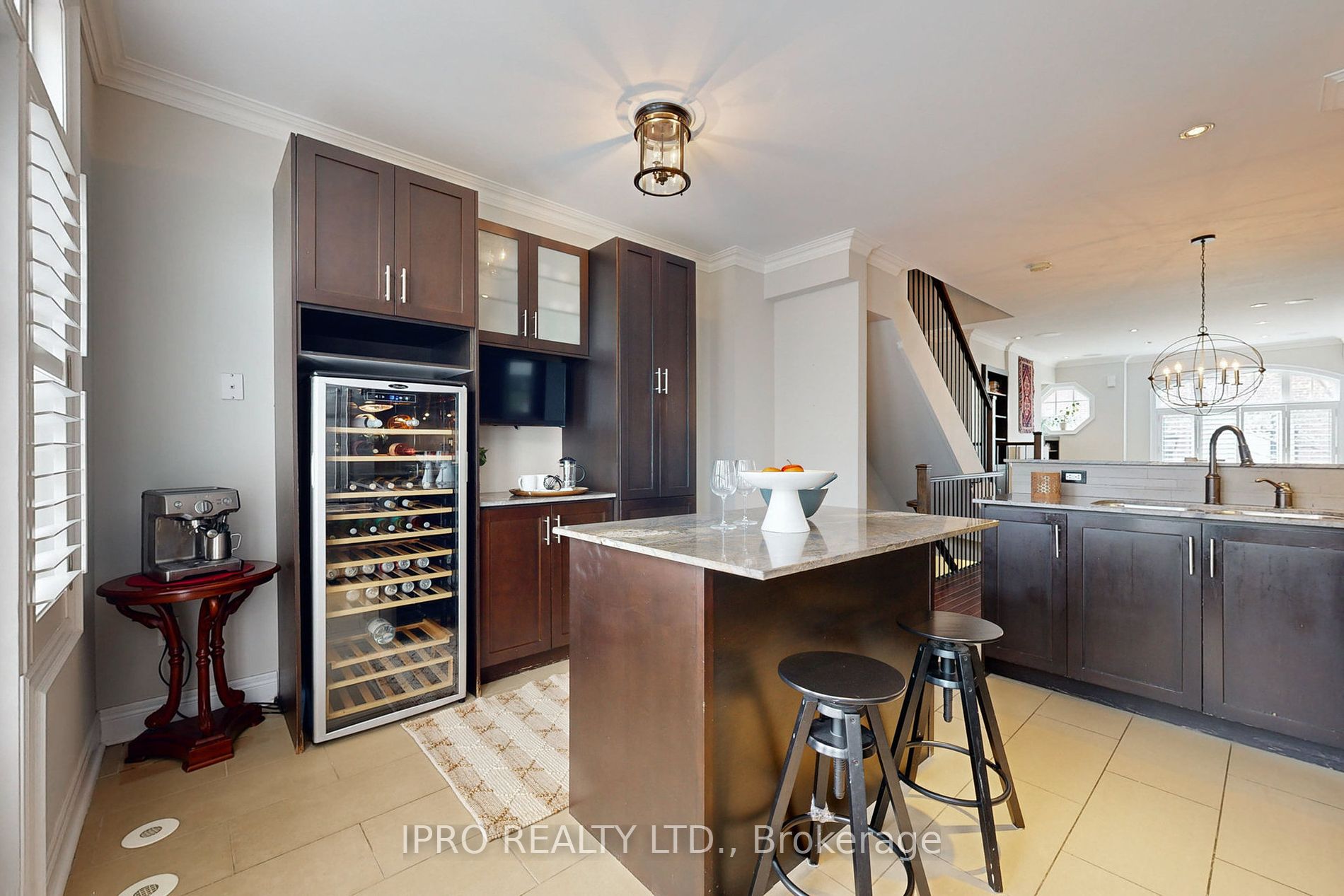 70 Lobo Mews