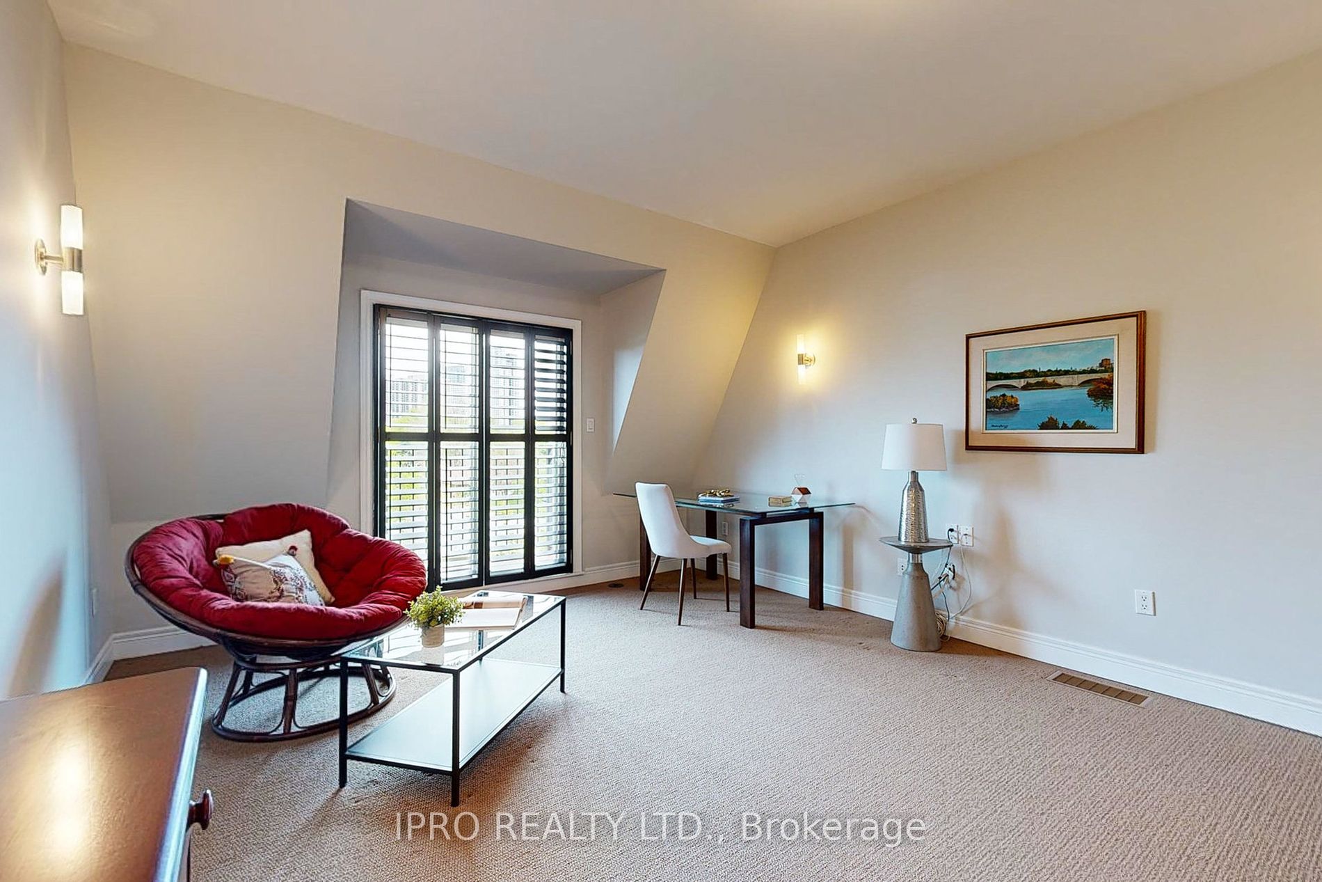 70 Lobo Mews