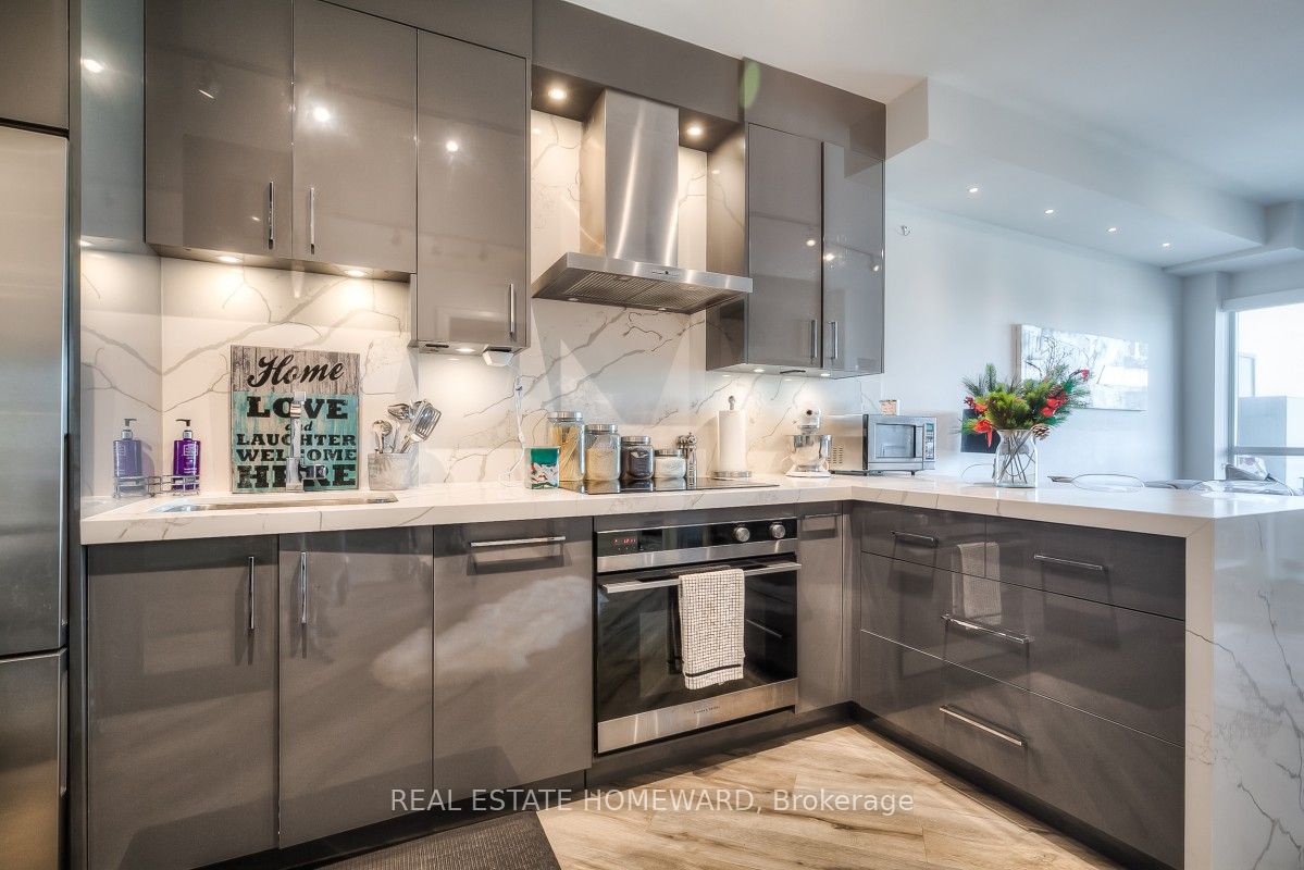 165 Legion Rd N, #2734