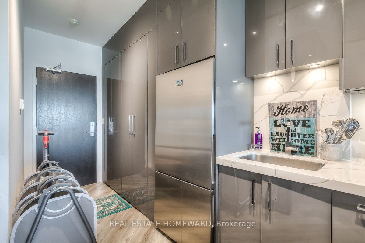 165 Legion Rd N, #2734