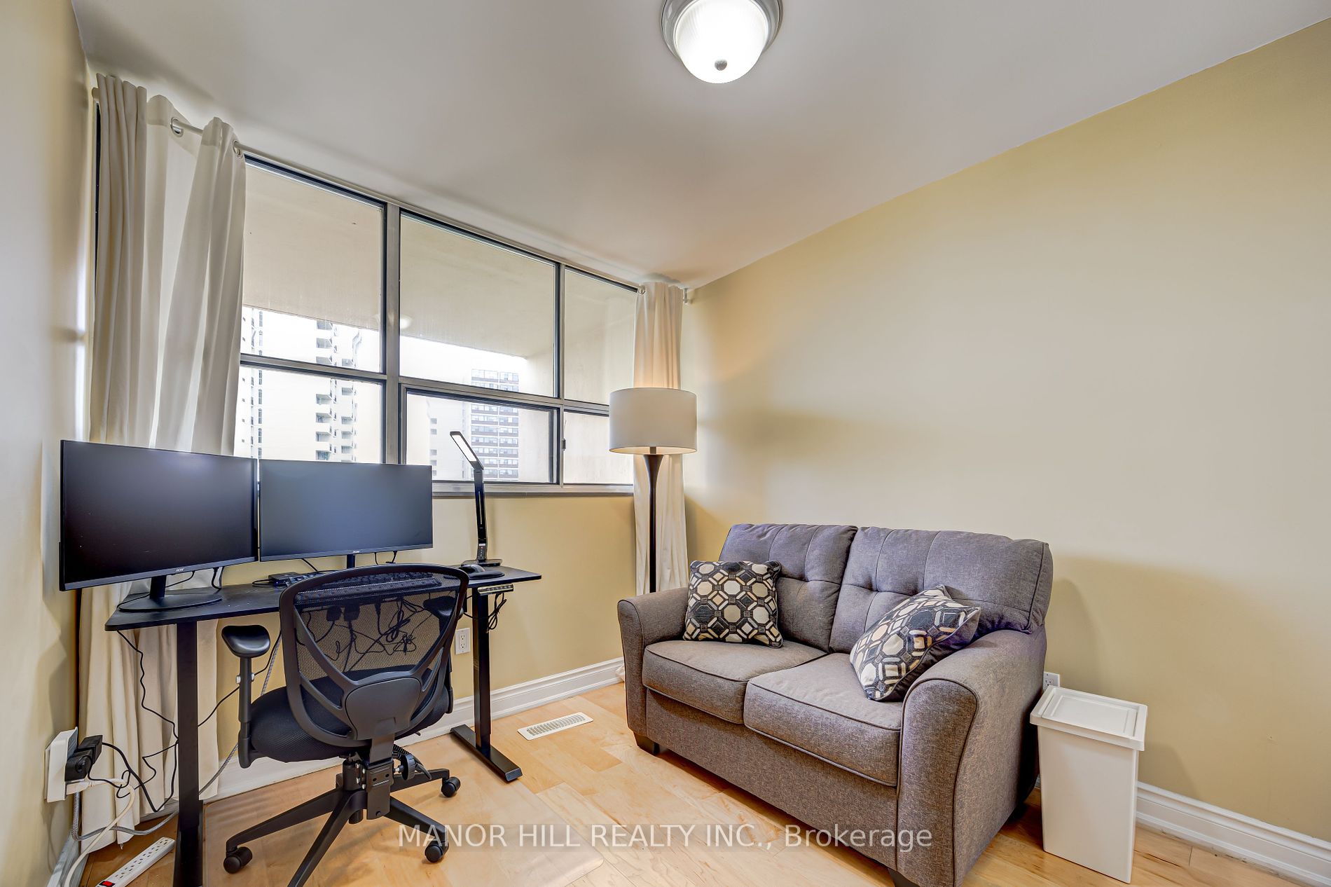 1300 Marlborough Court, #523