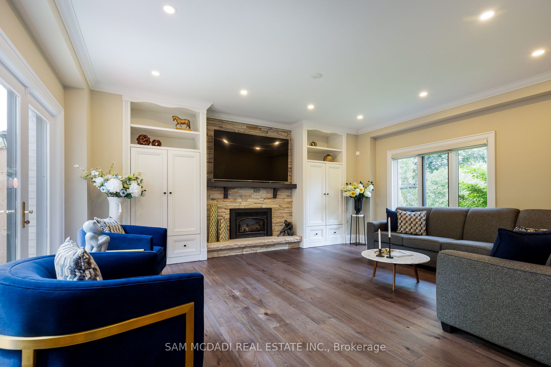 1390 Meadow Green Court