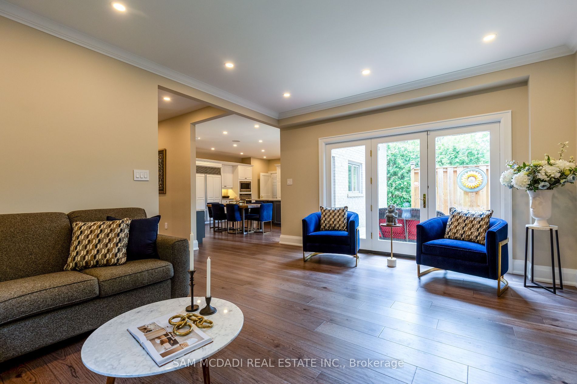 1390 Meadow Green Court