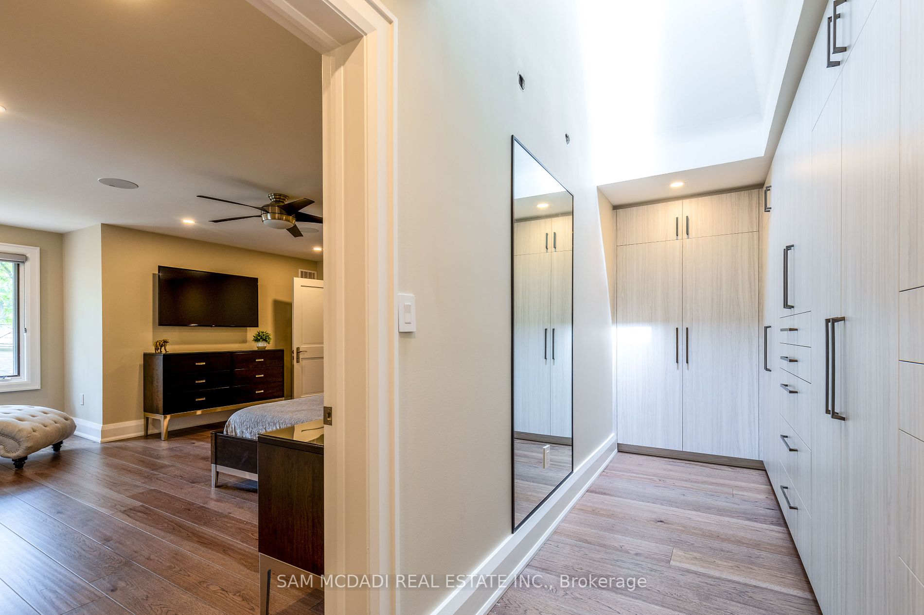 1390 Meadow Green Court