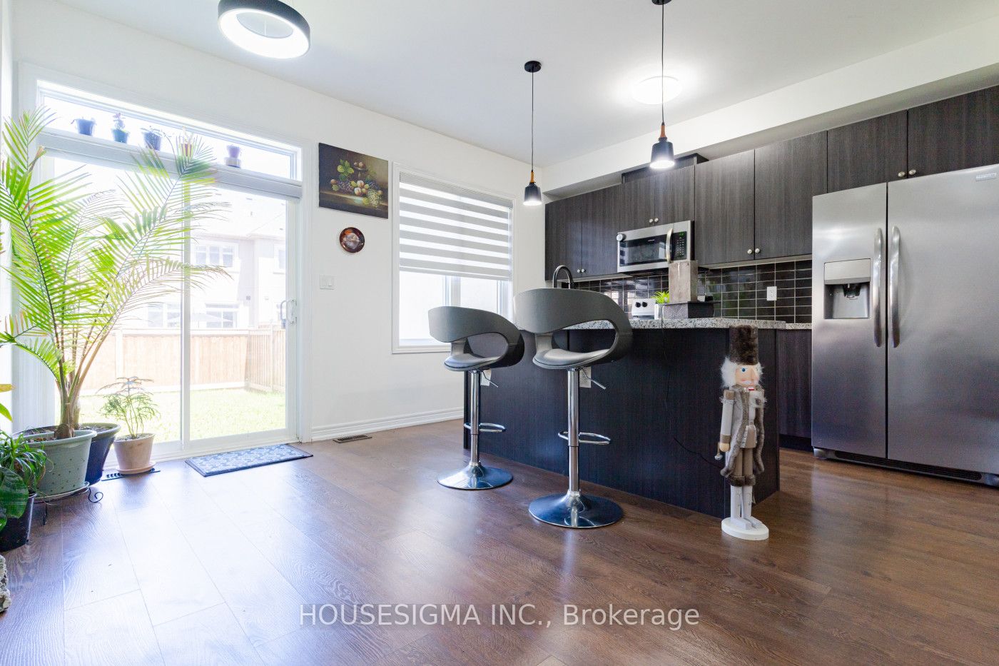 74 Doris Pawley Crescent W