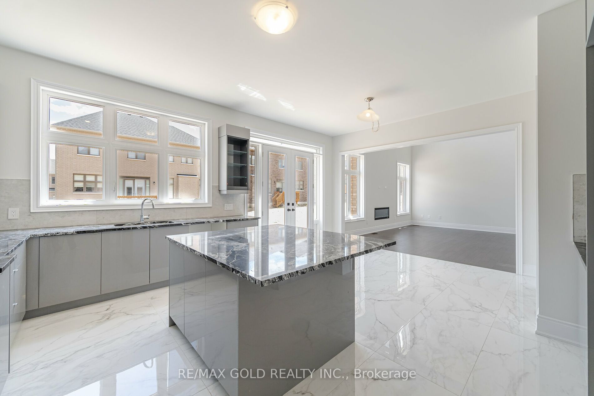 80 Raspberry Ridge Ave