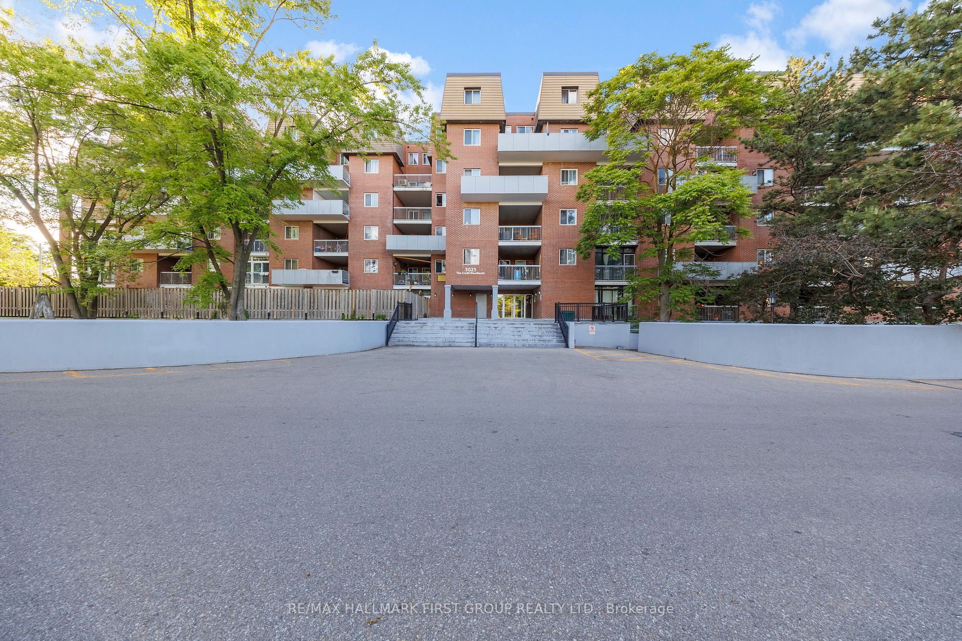 3025 The Credit Woodlands, #149