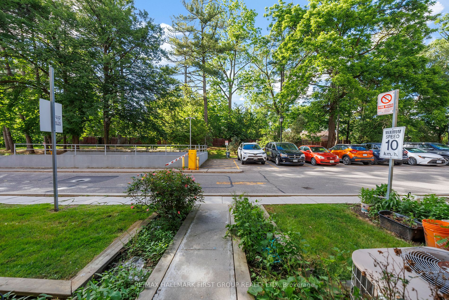 3025 The Credit Woodlands, #149