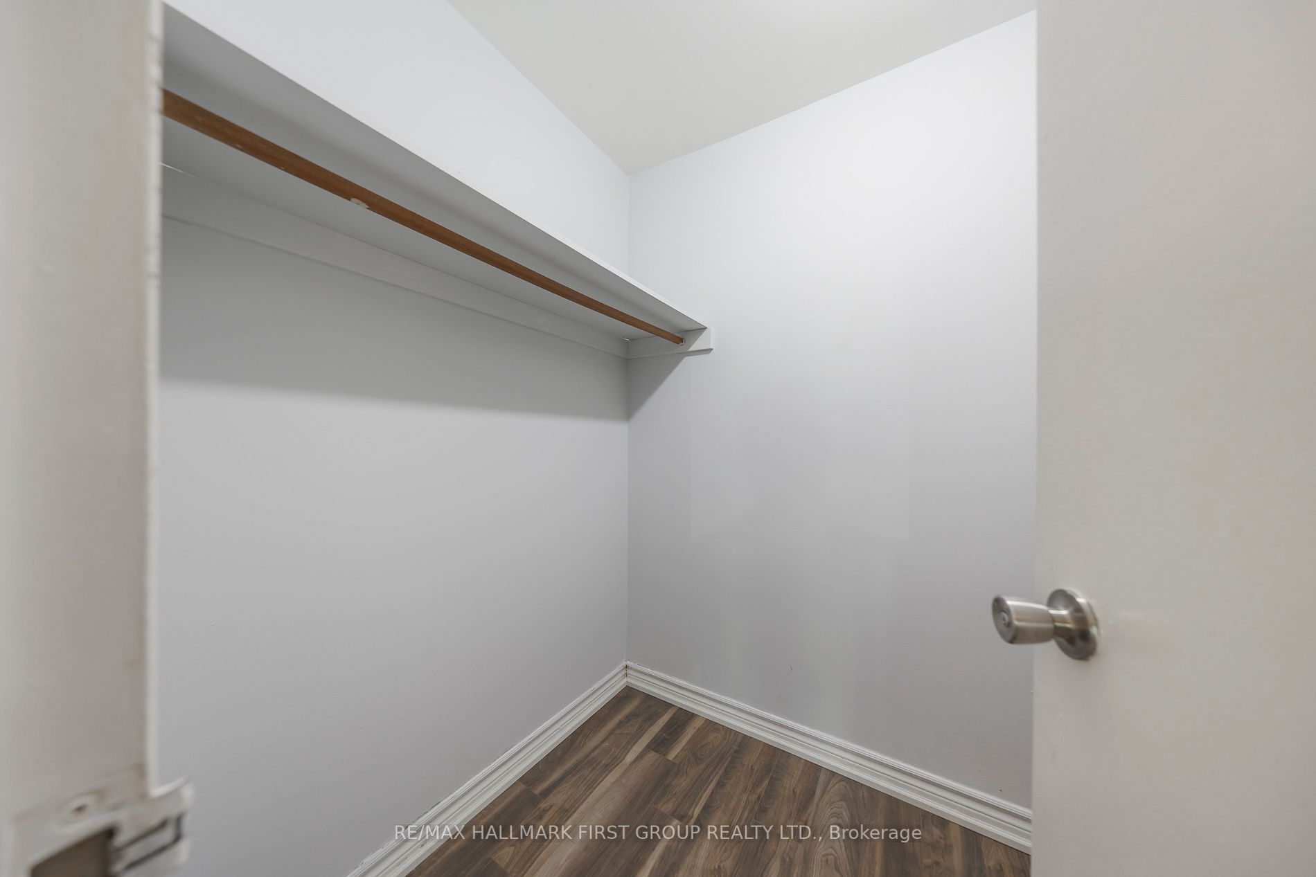 3025 The Credit Woodlands, #149