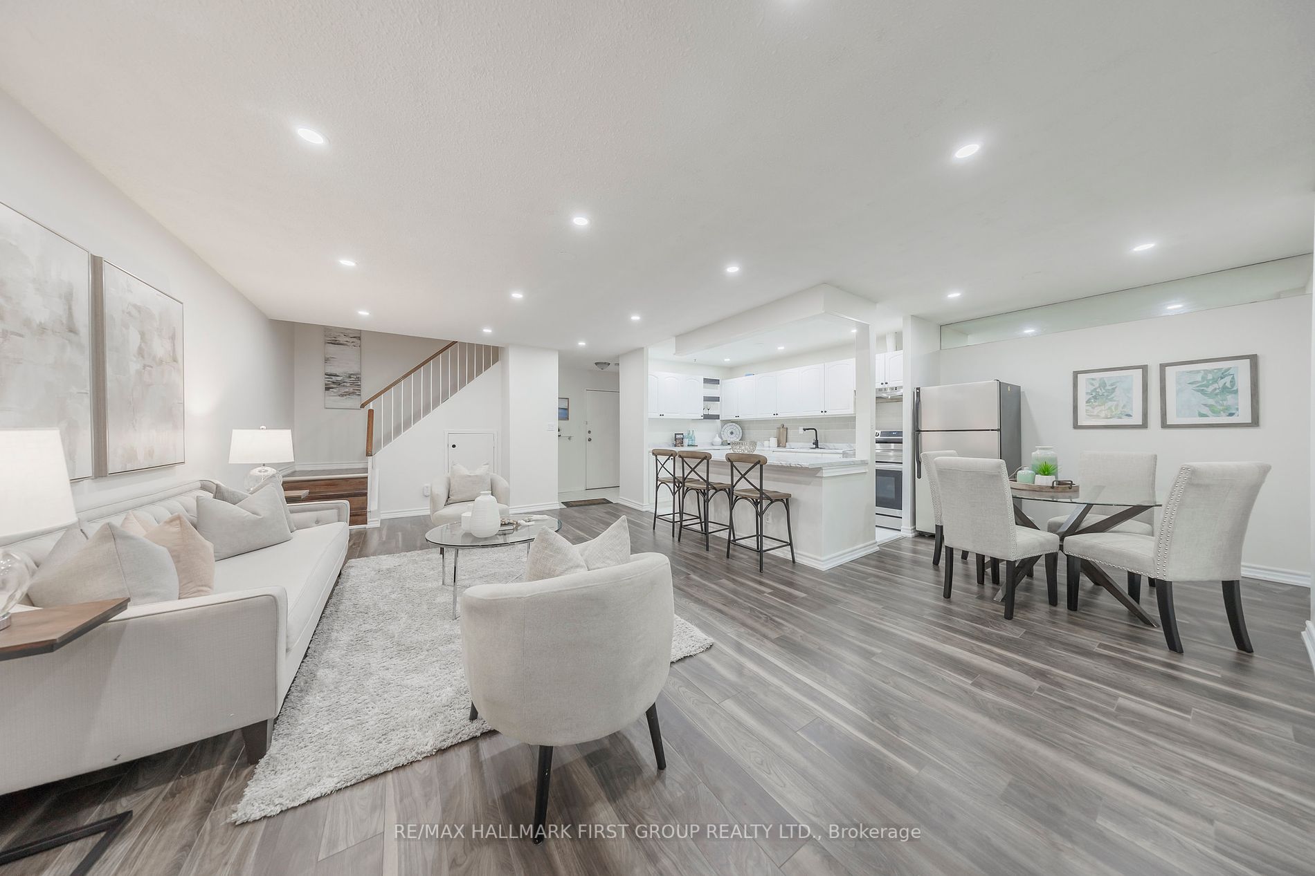 3025 The Credit Woodlands, #149