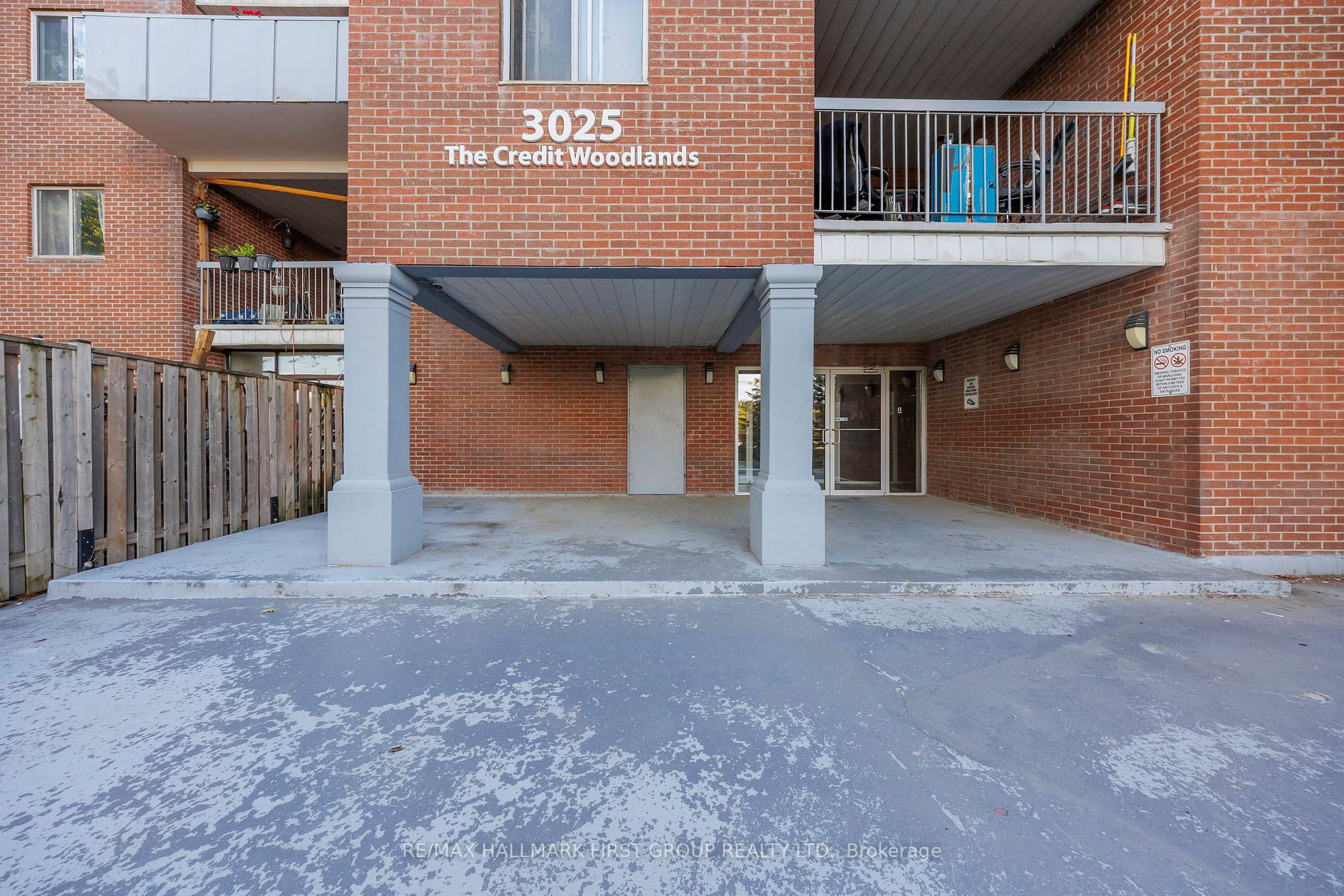 3025 The Credit Woodlands, #149