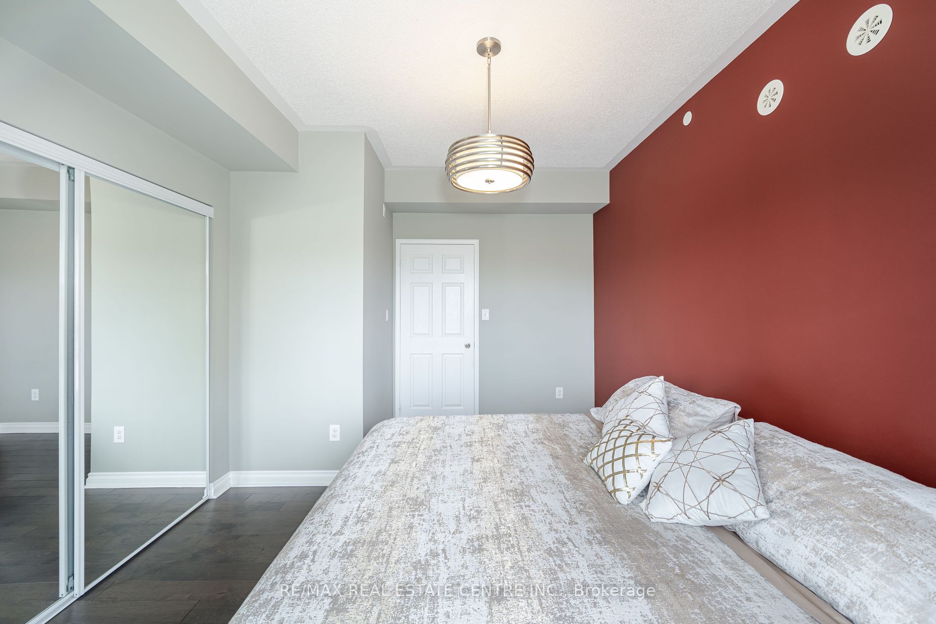 5150 Winston Churchill Boulevard #305