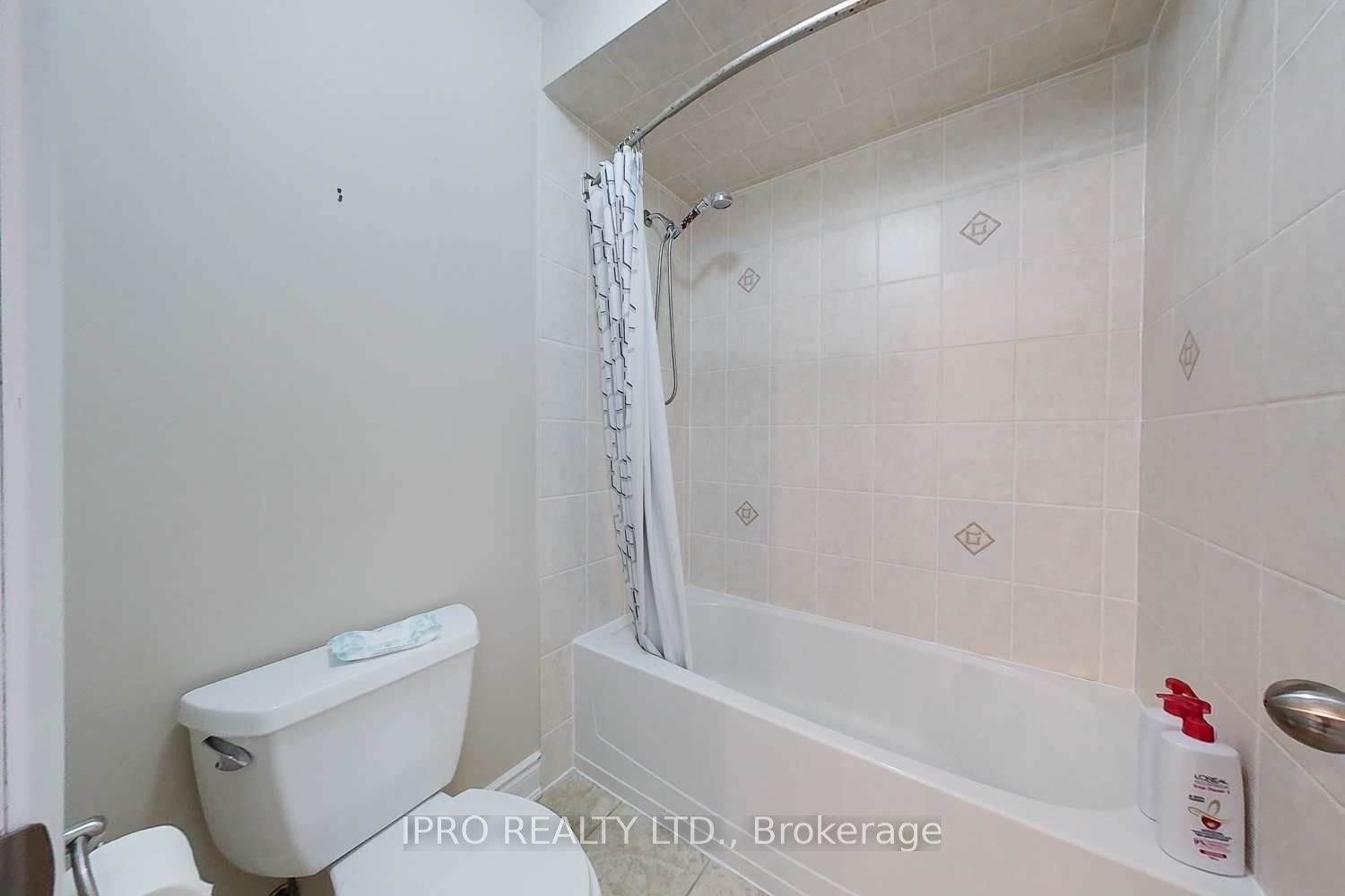 3329 Mistwell Cres