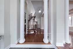 3329 Mistwell Cres