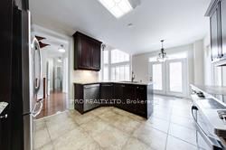 3329 Mistwell Cres