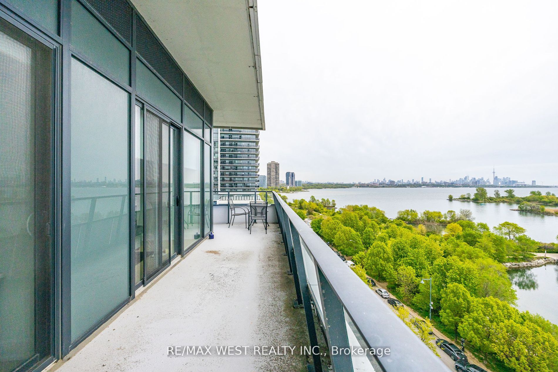 20 Shore Breeze Drive, #702