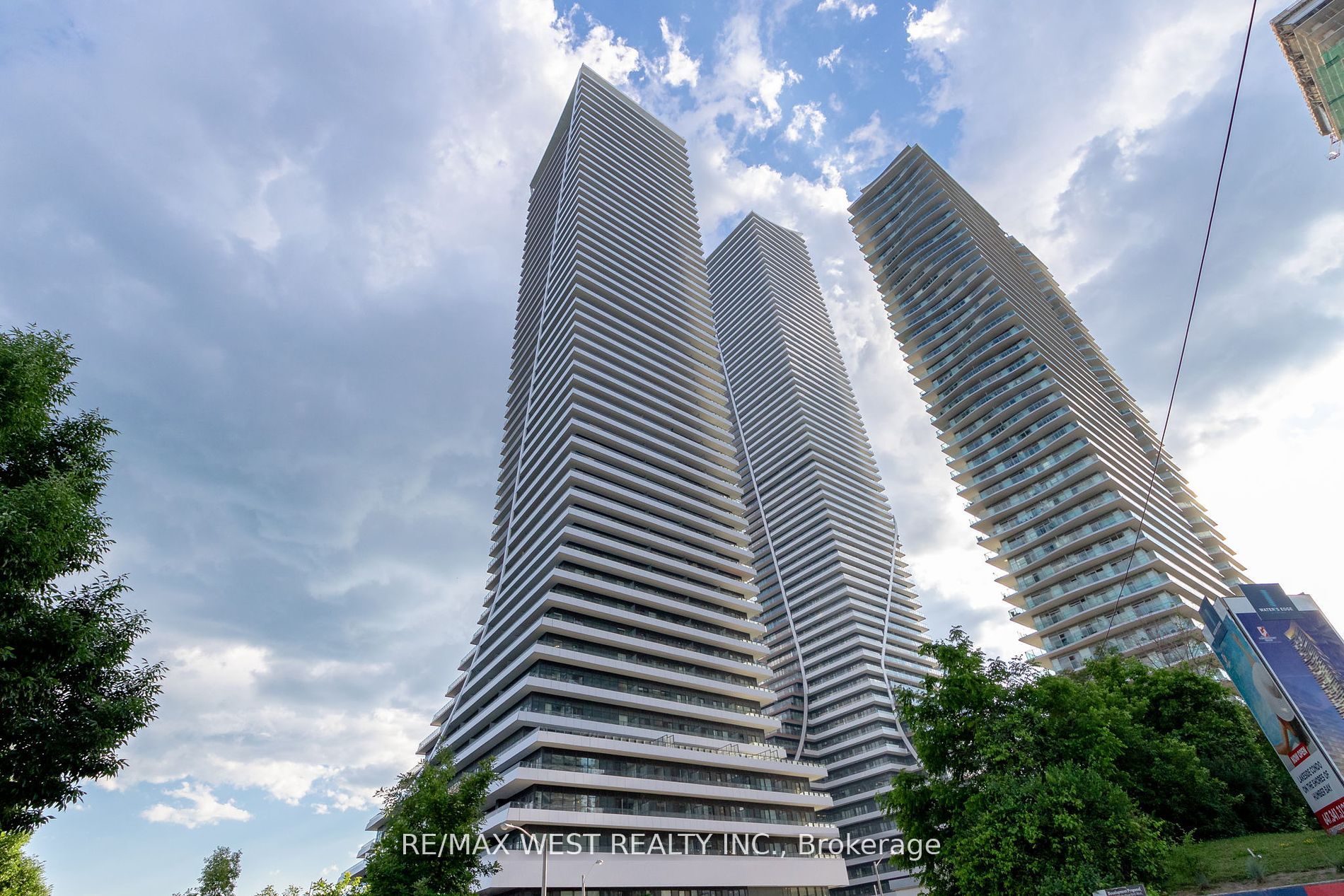 20 Shore Breeze Drive, #702