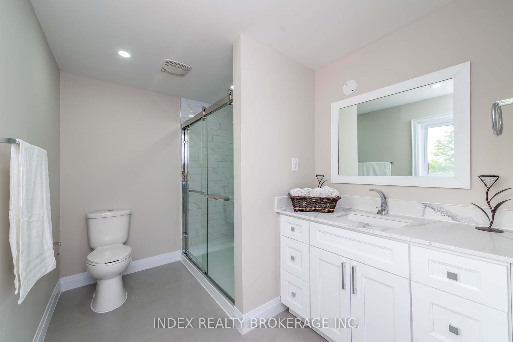 12 Dawnridge Tr