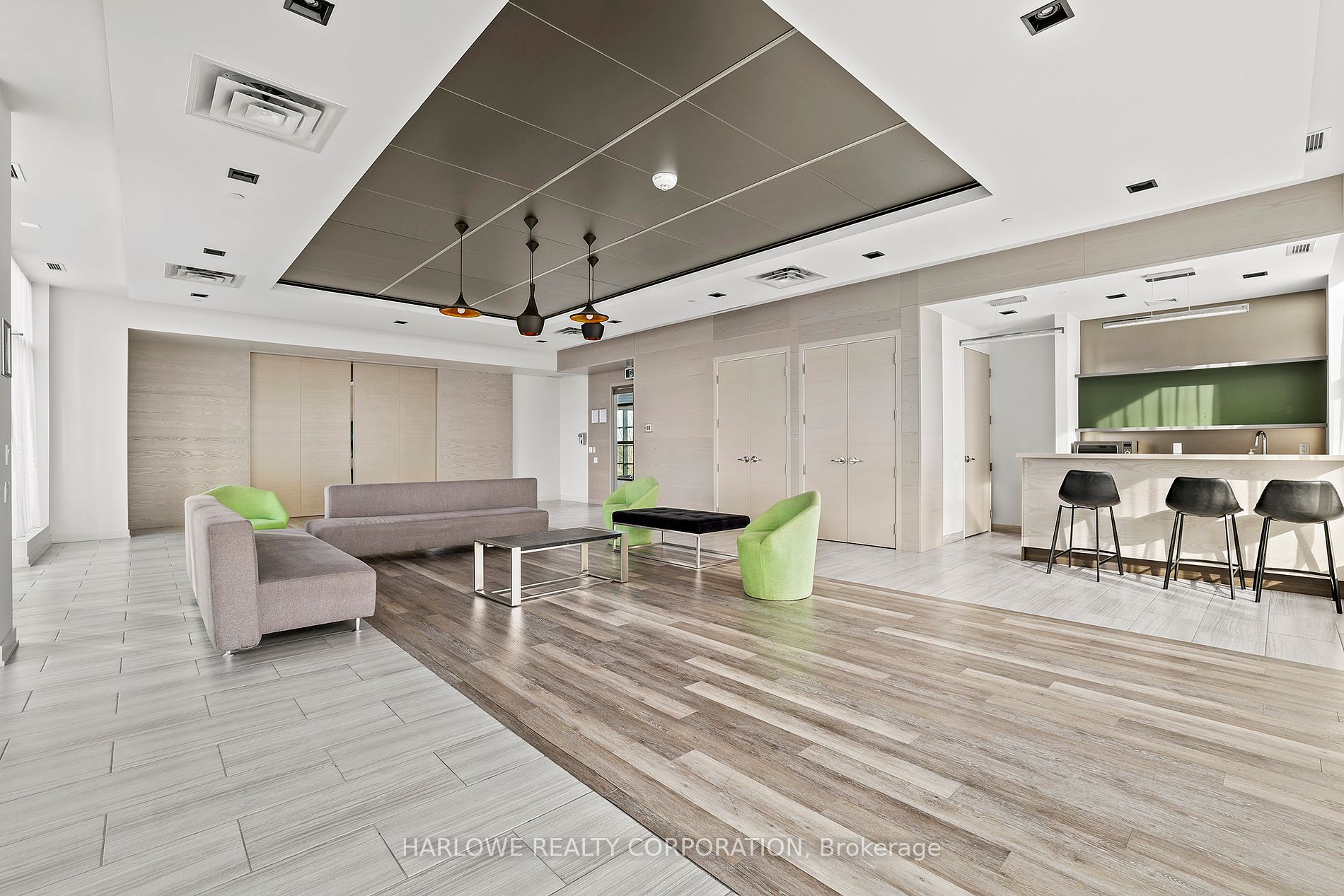 4677 Glen Erin Drive, #801