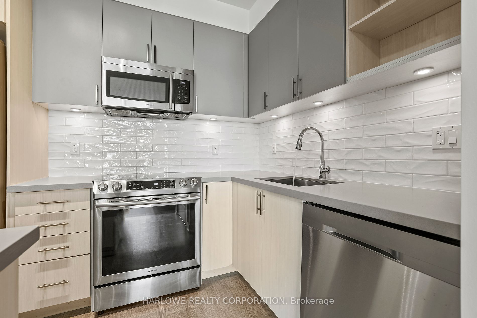4677 Glen Erin Drive, #801
