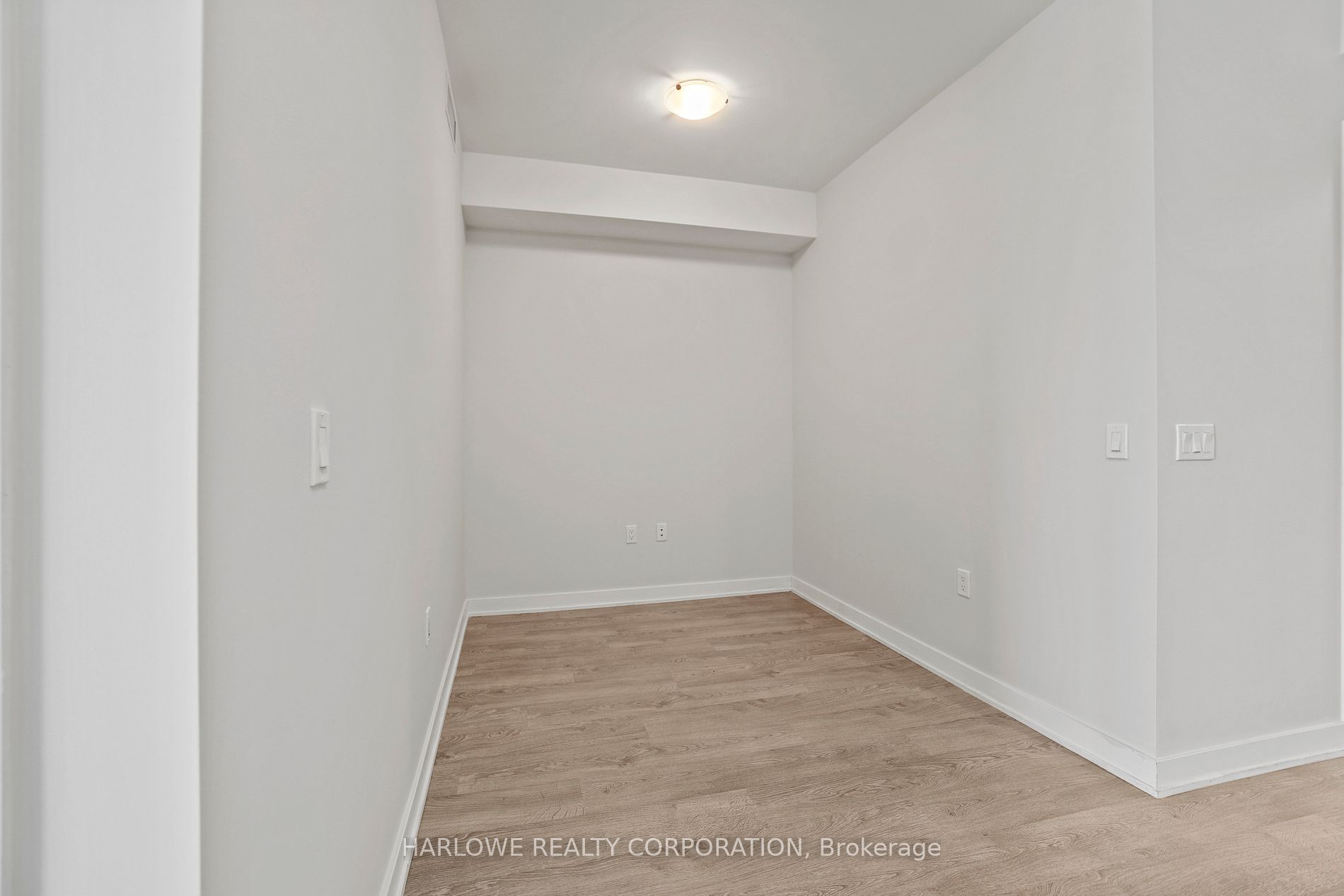 4677 Glen Erin Drive, #801