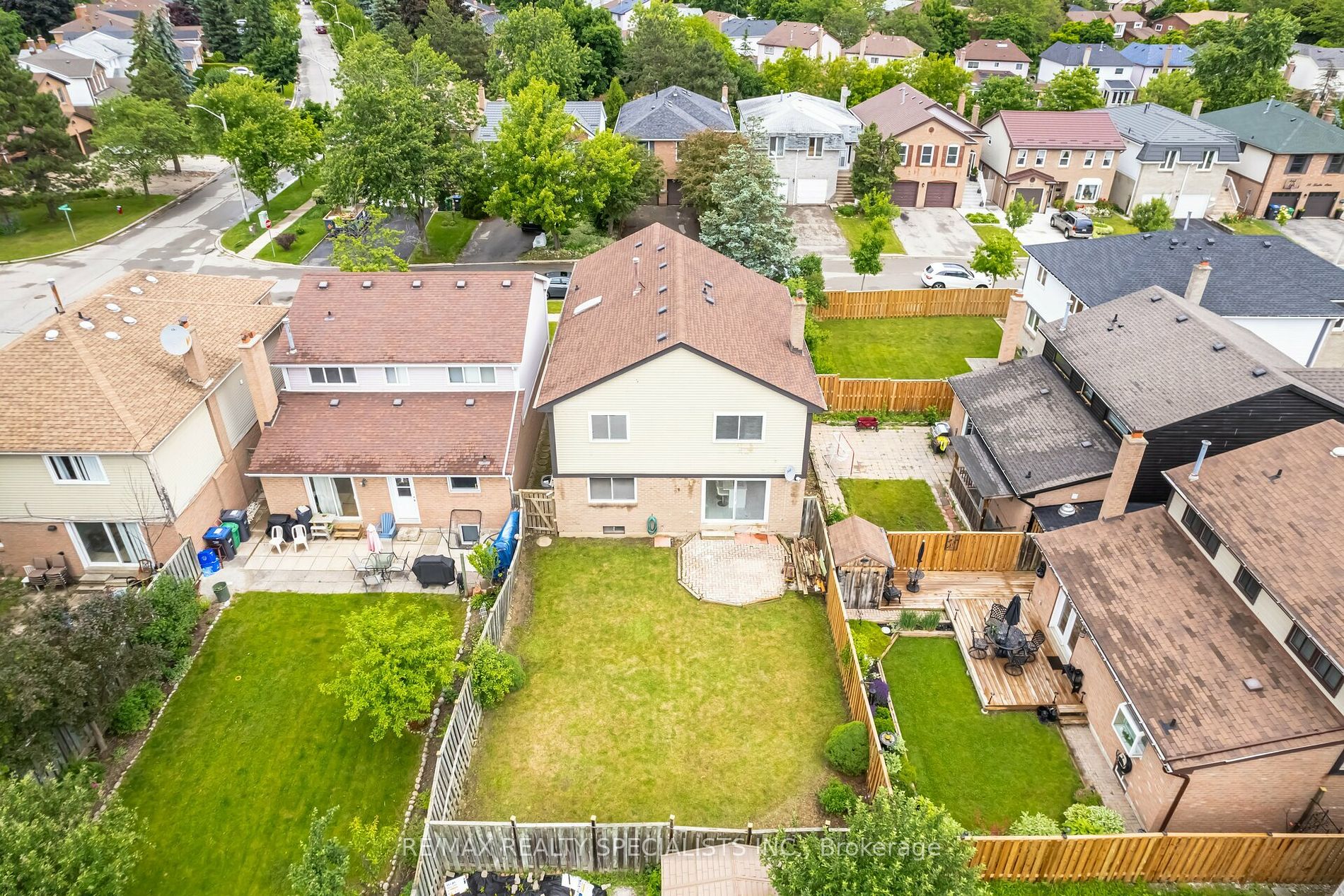 37 Ladin Drive