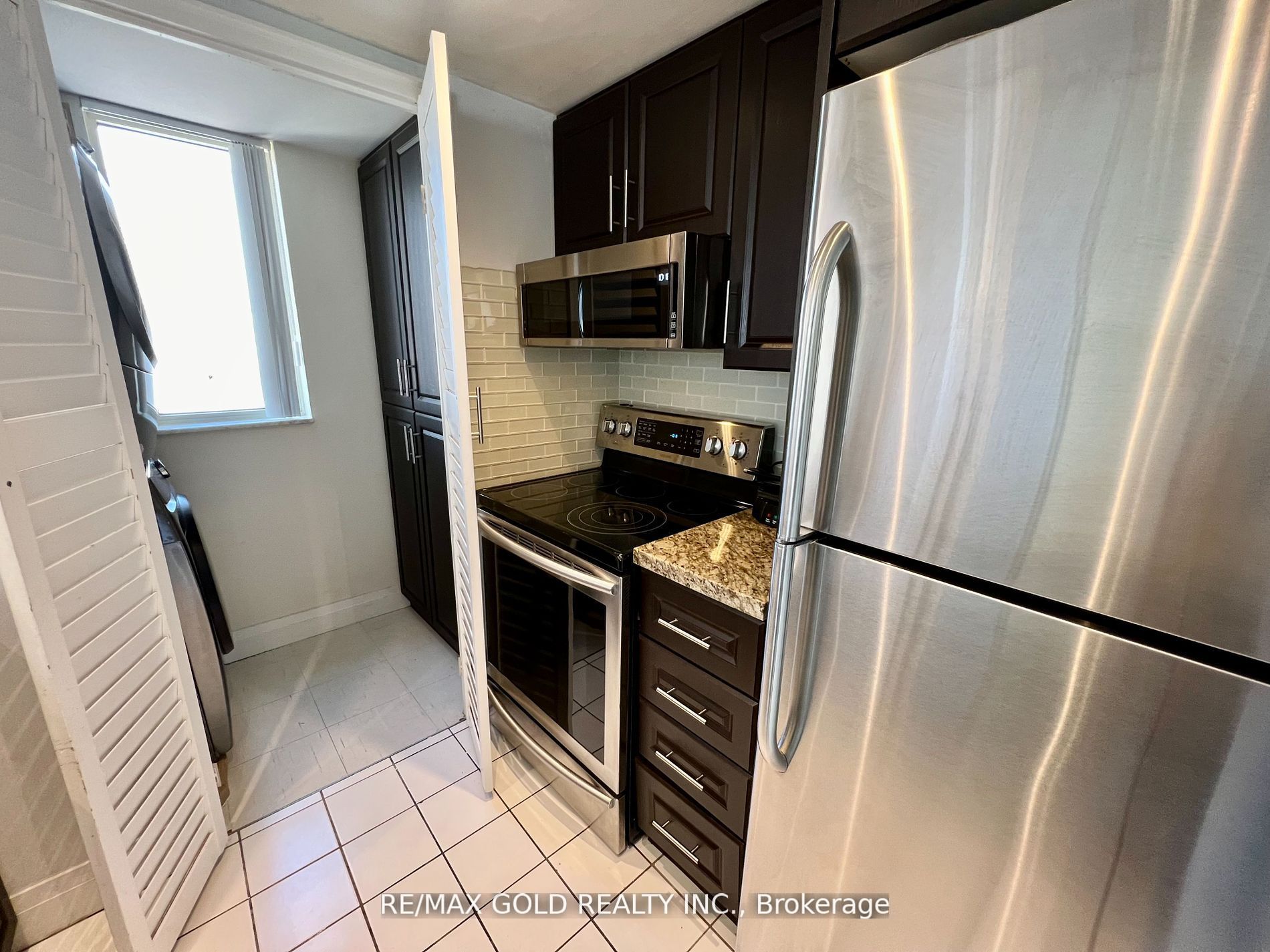 265 Enfield Place #903