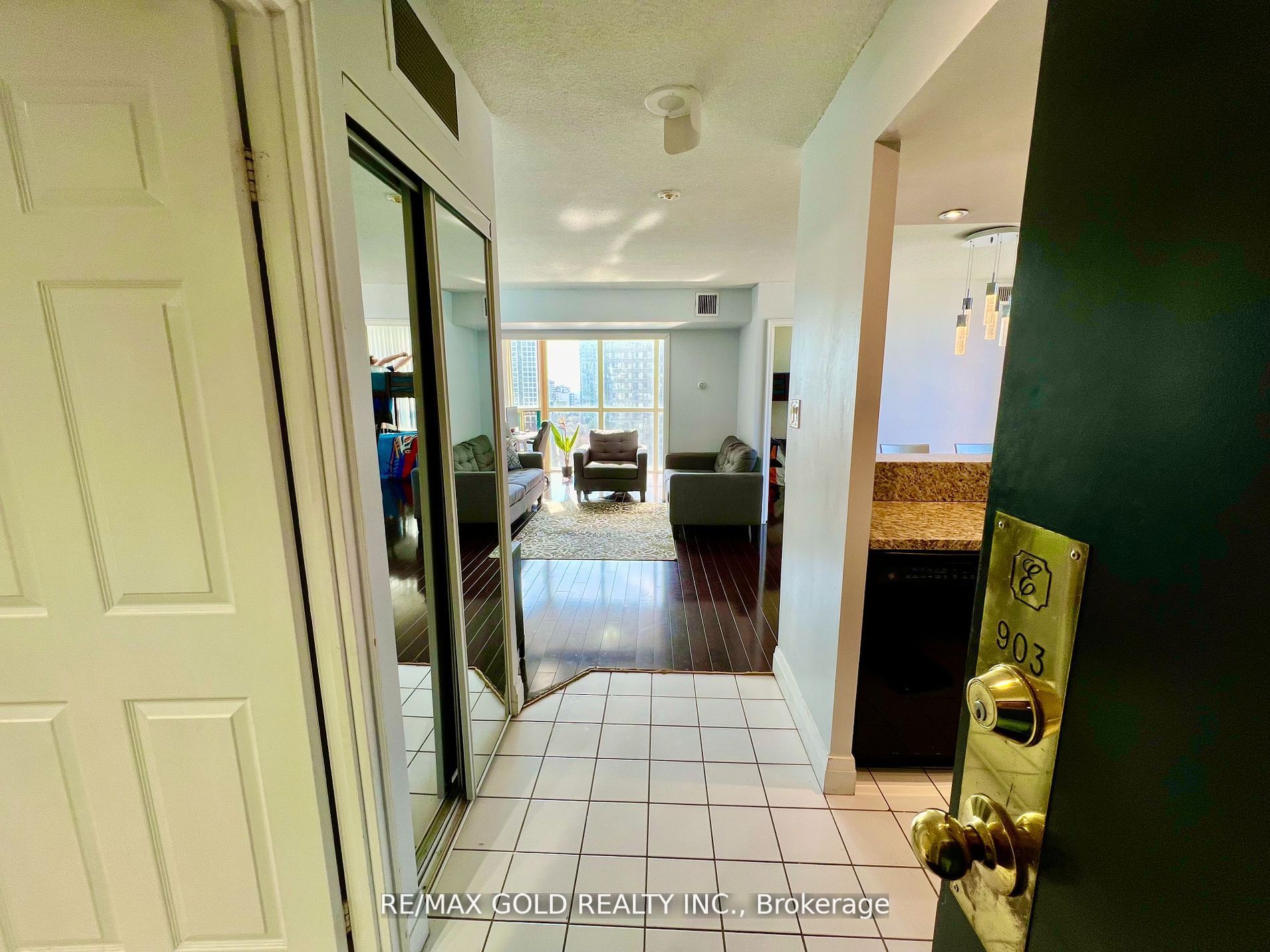265 Enfield Place #903