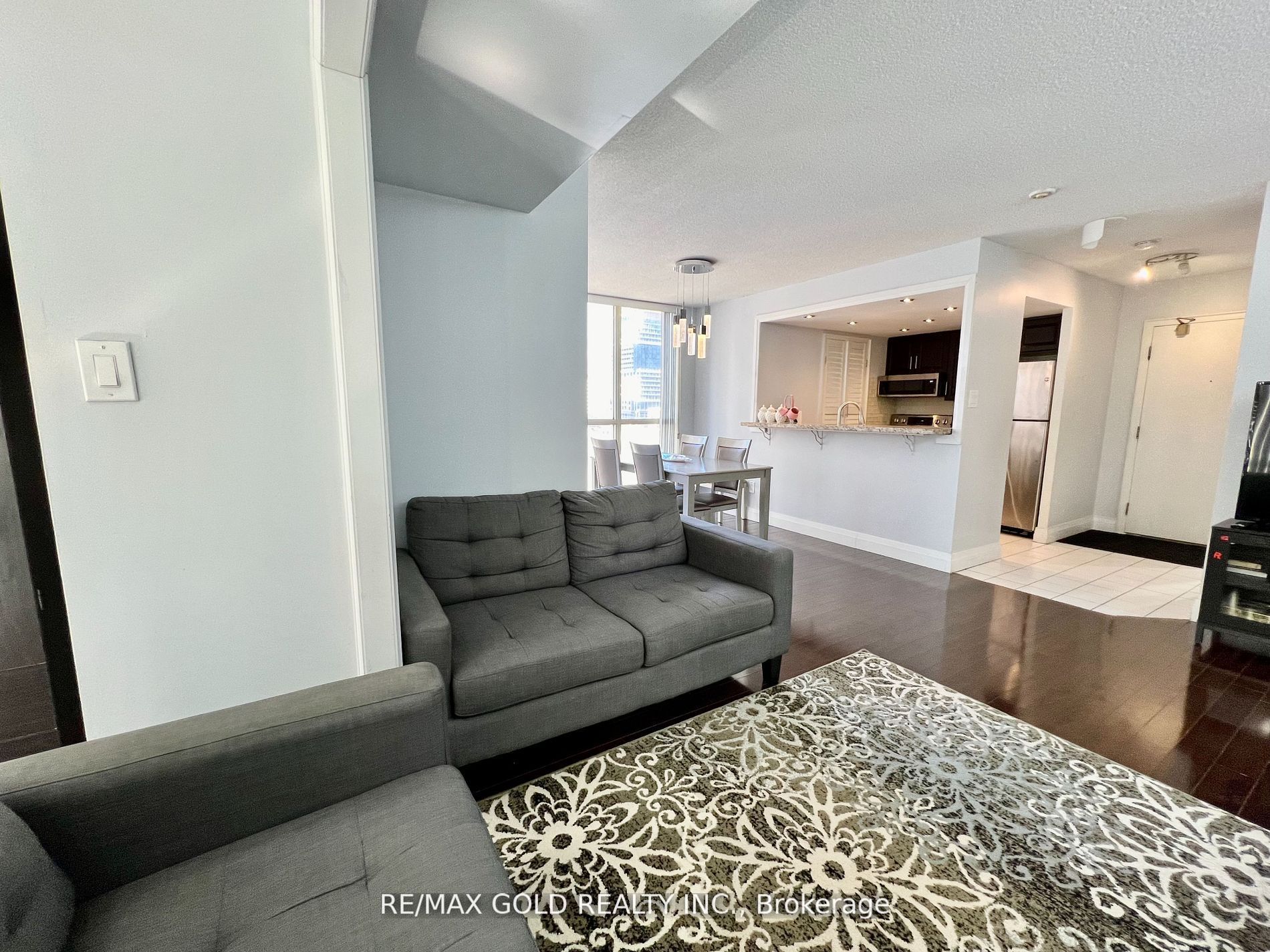 265 Enfield Place #903
