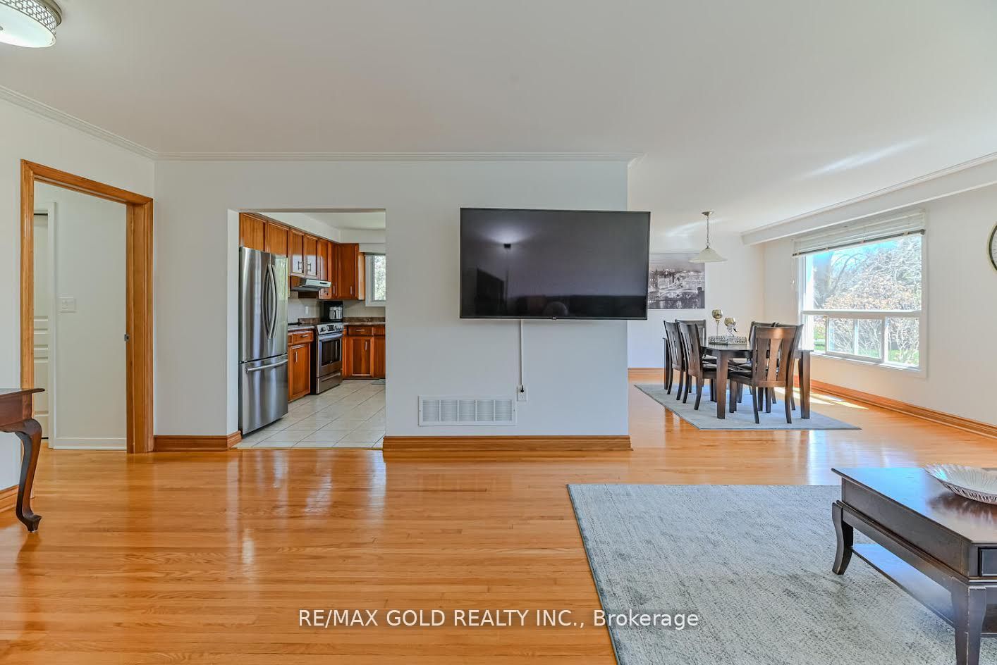 331 King Street E