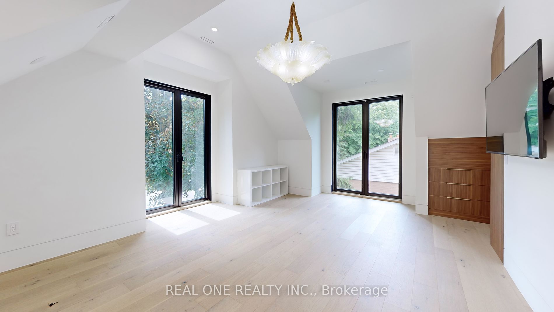 1477 Duncan Road