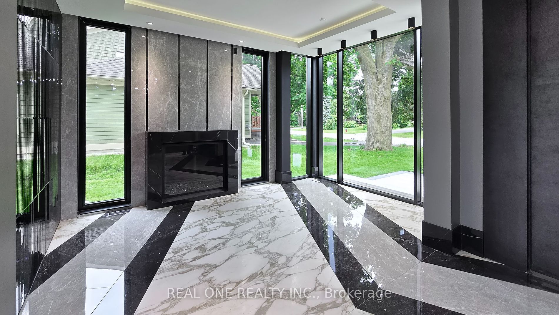 1477 Duncan Road