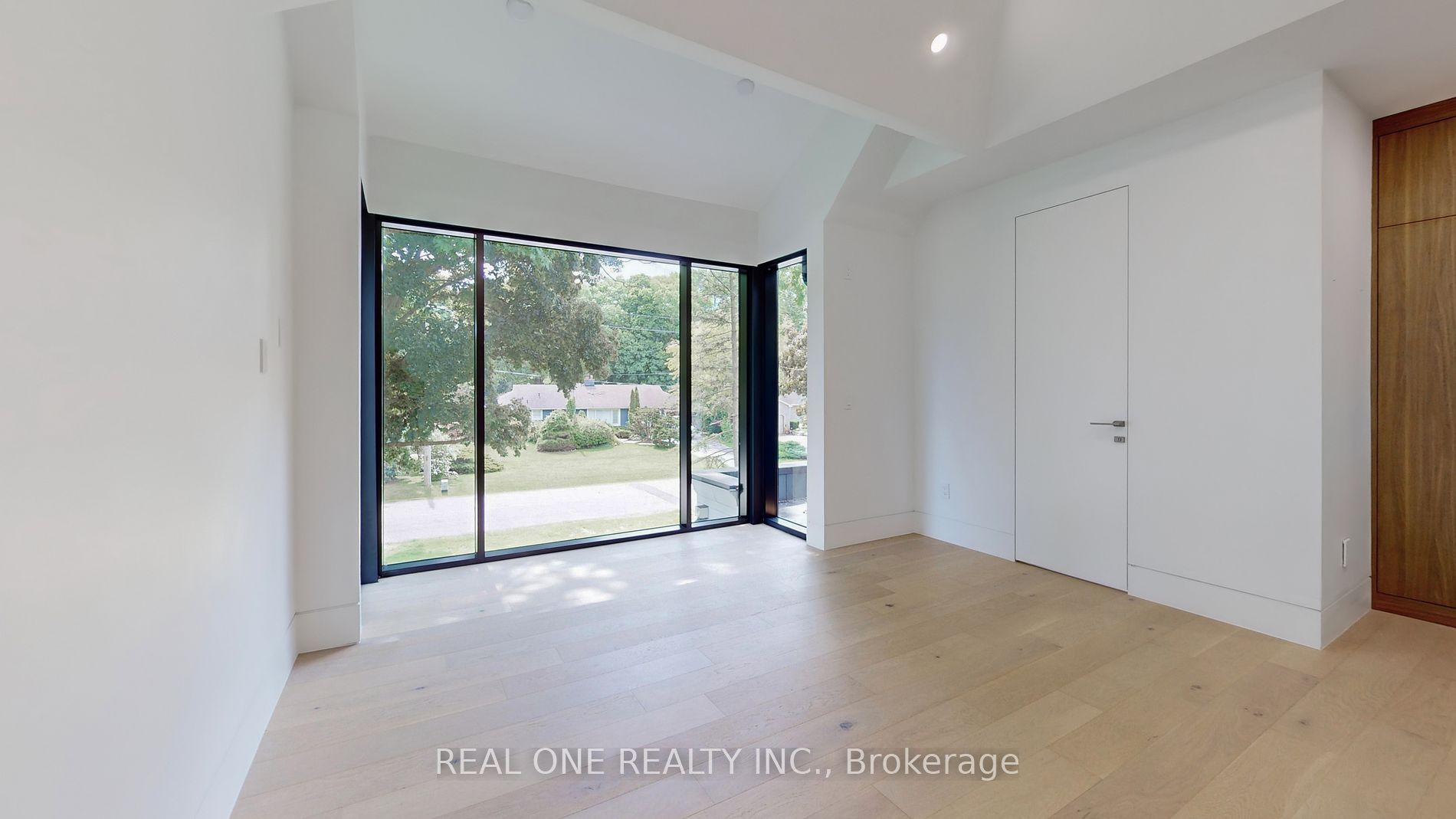 1477 Duncan Road