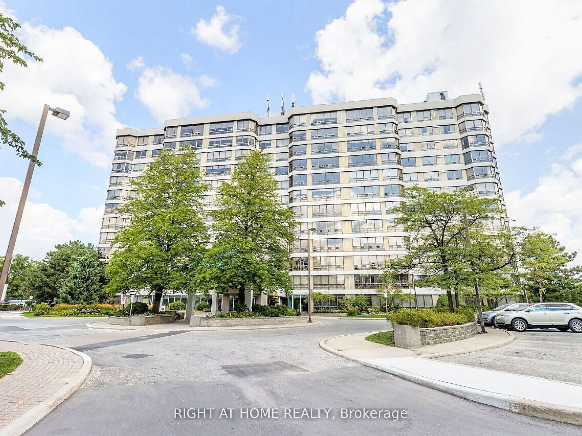 310 Mill St S, #505