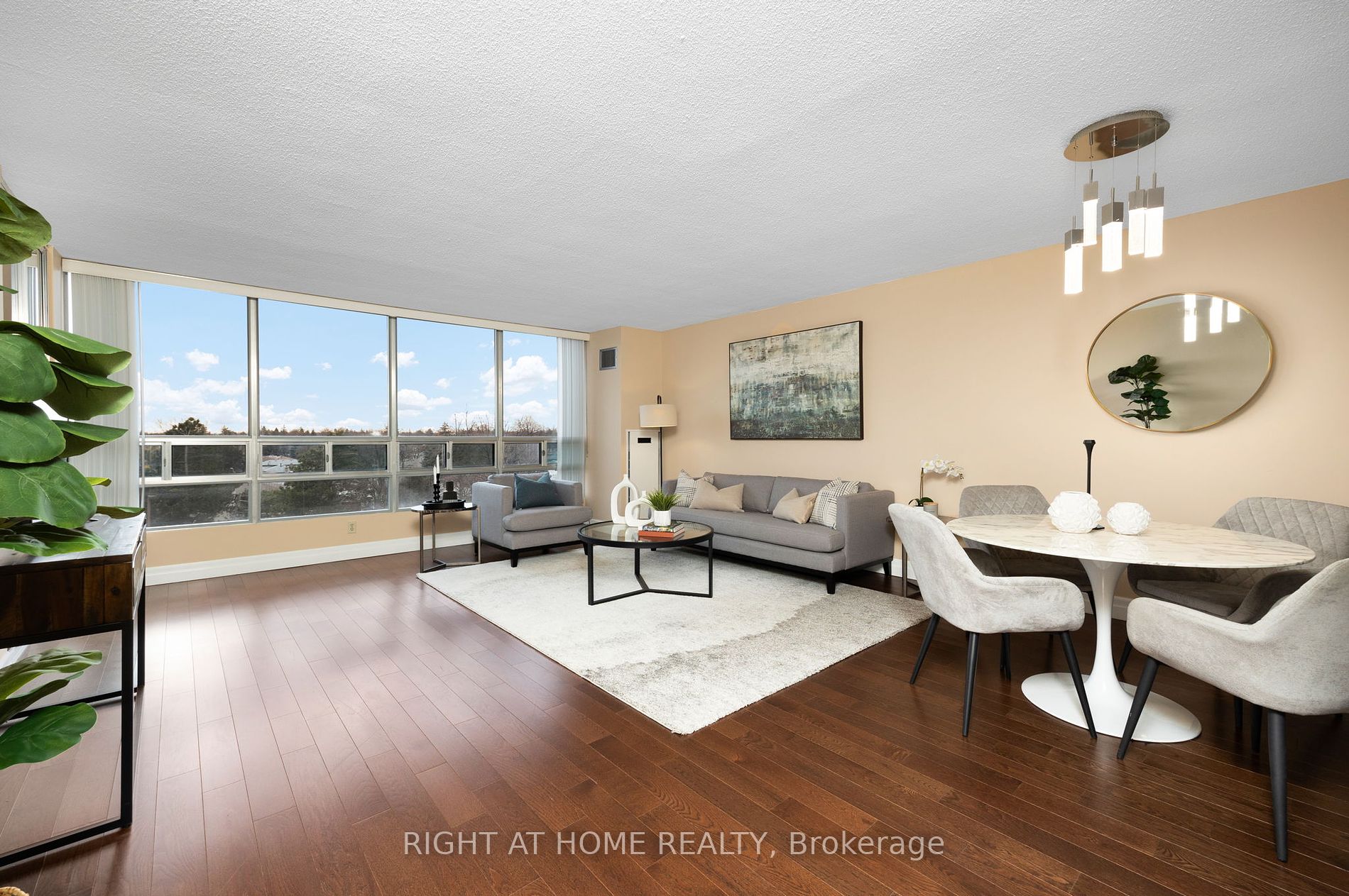 310 Mill St S, #505