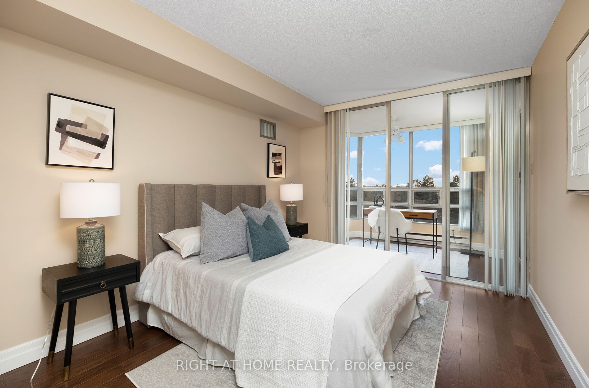 310 Mill St S, #505
