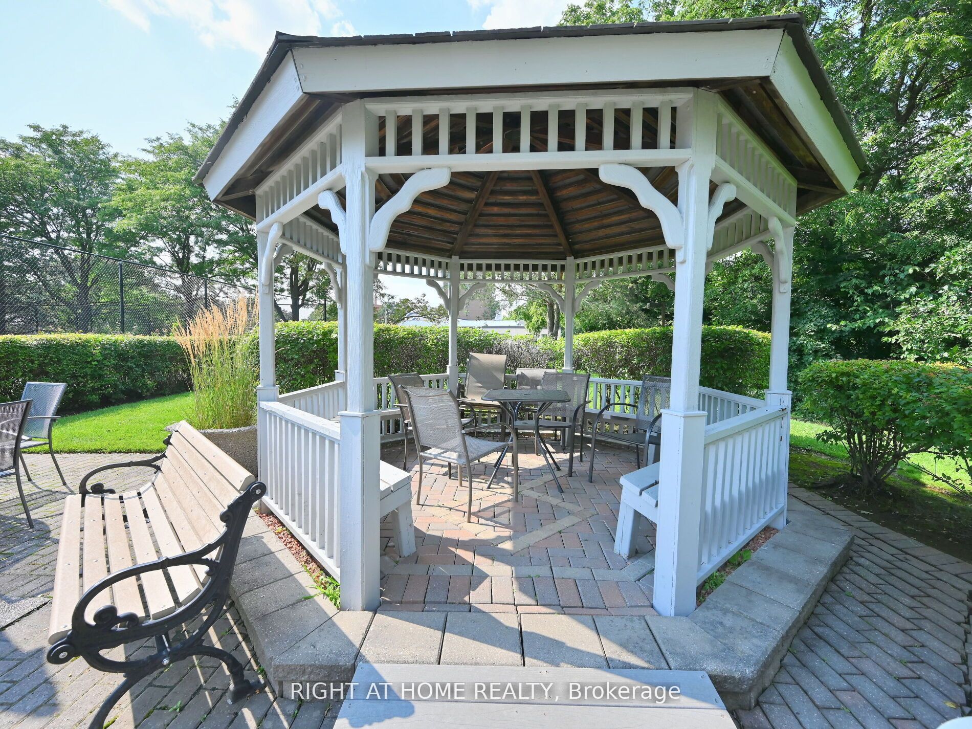 310 Mill St S, #505