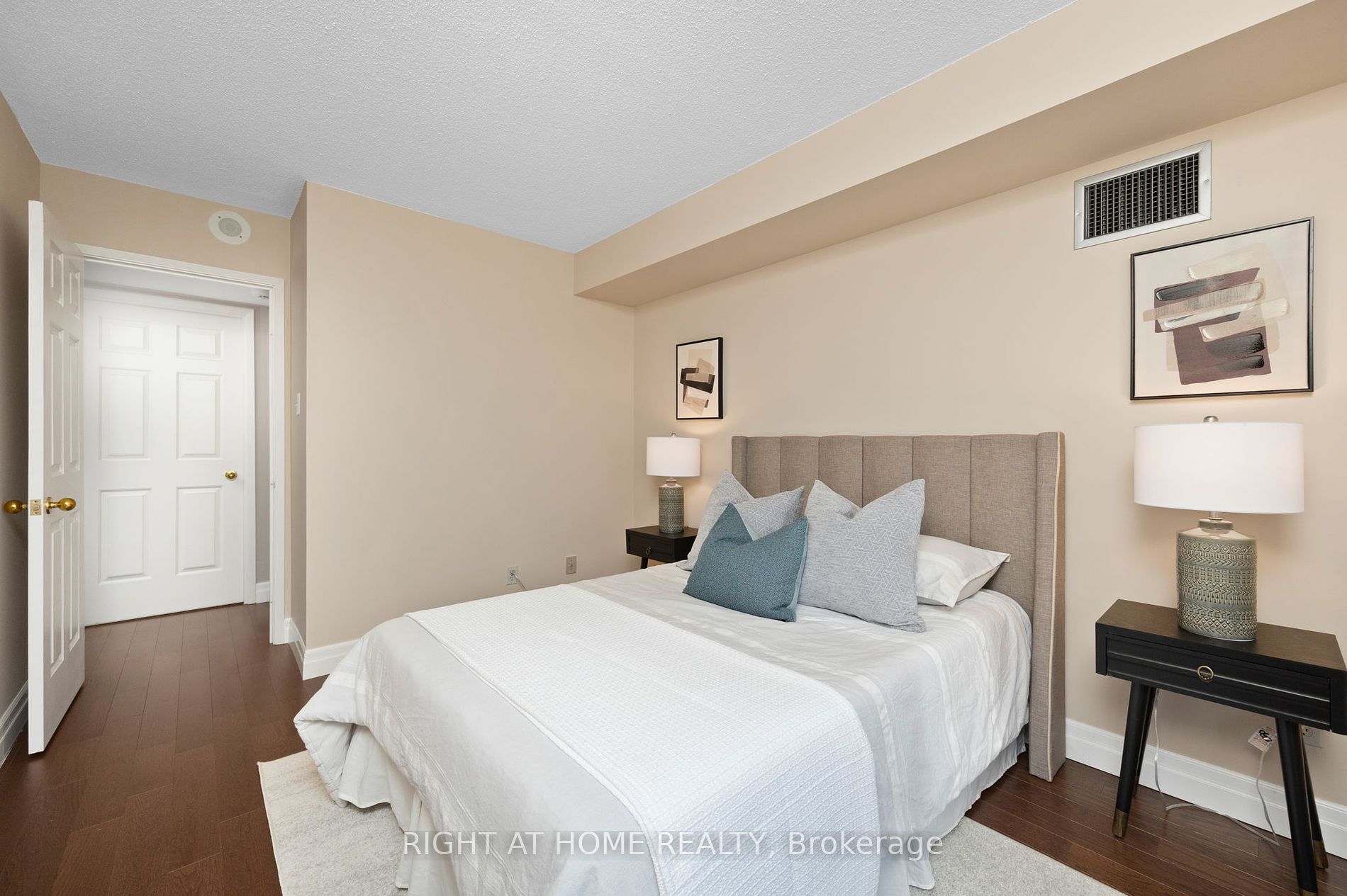 310 Mill St S, #505