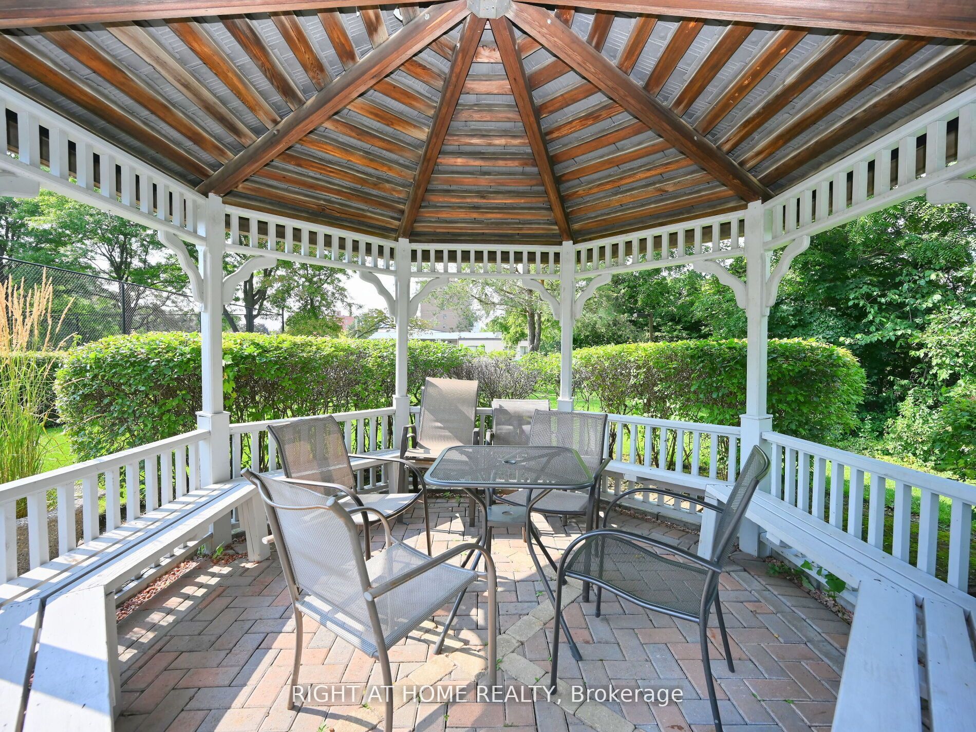 310 Mill St S, #505