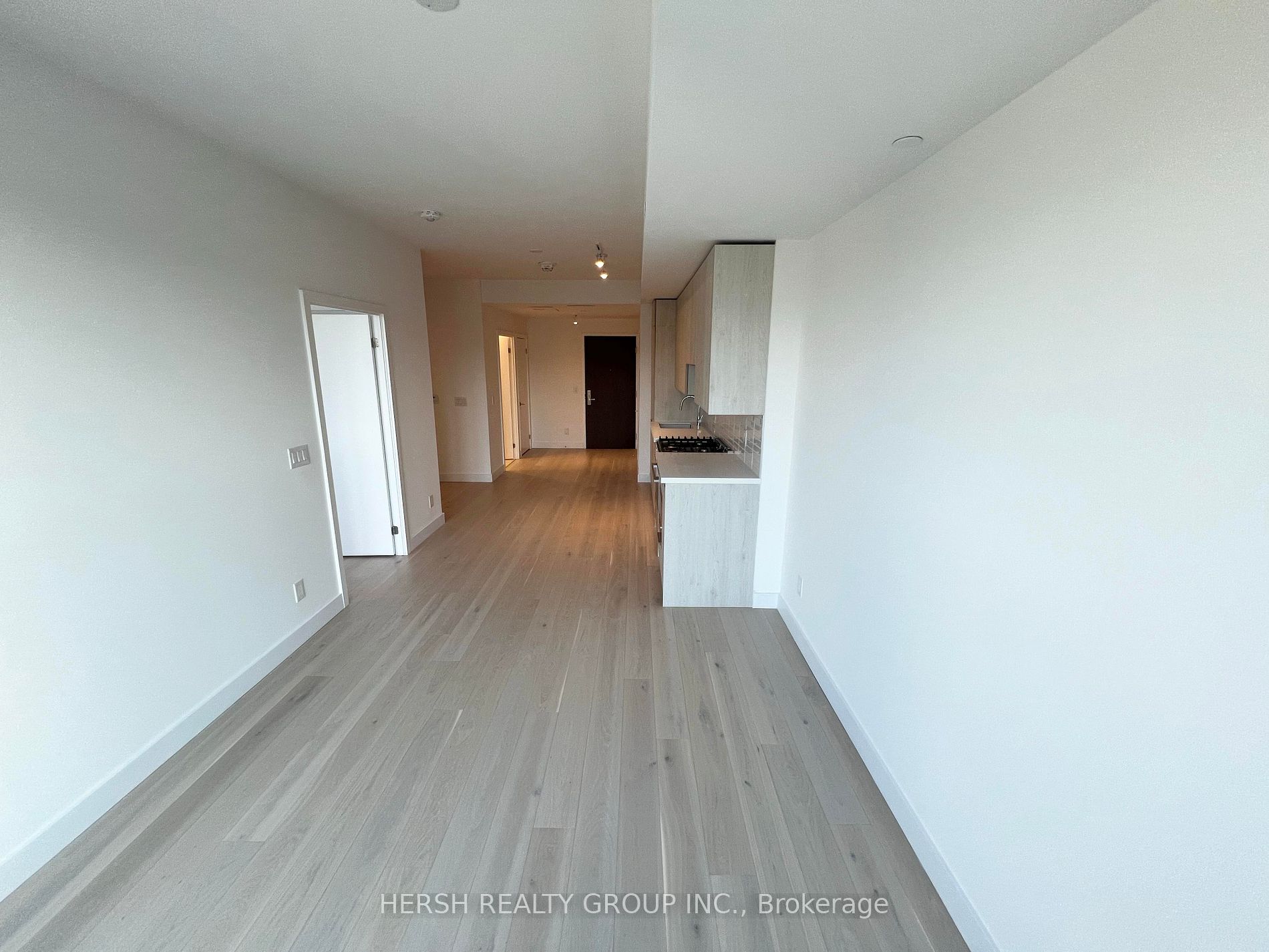 160 Kingsway Cres, #411