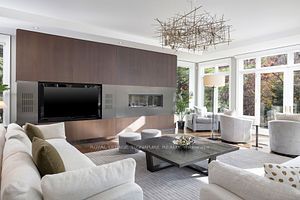 102 North Dr