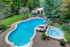 102 North Dr
