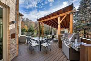 102 North Dr