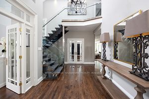 102 North Dr
