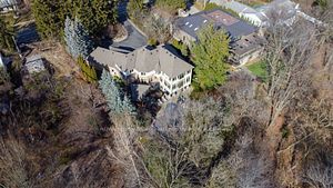 102 North Dr