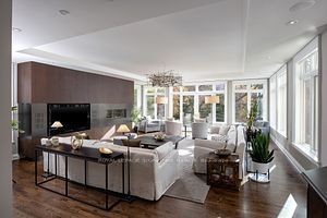 102 North Dr